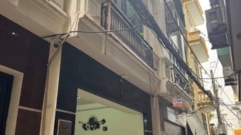 CHÍNH CHỦ BÁN NHÀ MỄ TRÌ HẠ – 5 TẦNG – 34M² – Ô TÔ ĐỖ CỬA – NGÕ THÔNG 