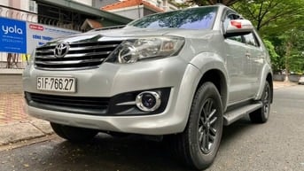 Gia đình bán xe Toyota Fortuner máy diesel SX 2016
