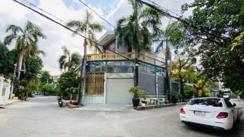 Biệt Thự ven sông 10 x 18m, 4 Tầng đường 10m Đặng Thuỳ Trâm Bình Thạnh