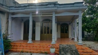 Cần bán gấp nhà mặt tiền đường xe tải gần biển 