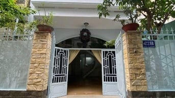 Bán nhà 22B Ngô Bệ, P.13, Tân Bình 