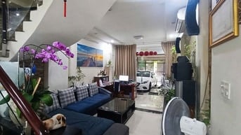 Bán nhà mặt tiền Bùi Tá Hán, An Phú, Quận 2, 80m², đang cho thuê