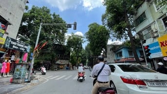 Bán nhà đất mặt tiền 18m mặt phố Hoà Mã, Ngô Thì Nhậm, Hà Nội