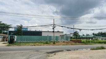 Bán gấp đất 1680m2 thổ cư Mặt tiền Lã Xuân Oai (30x58m) giá chỉ 55 tỷ
