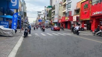 Bán nhà MT Sư Vạn Hạnh Q10 dt: 3.2m x 11m 1 lững 1 lầu giá 6 tỷ 8.