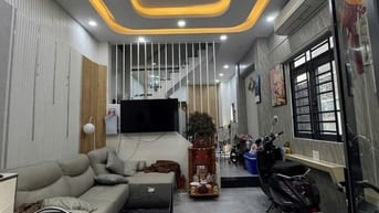 Chủ xoay vòng vốn bán gấp căn nhà, DT 42m2 Nguyễn Bặc, Tân Bình. 