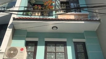 Nhà 4,3 x 12 nở hậu 5,3m đúc 1 trệt 2 lầu nguyễn thái sơn p5 gò vấp 