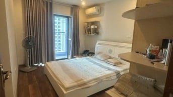 Cho thuê cc căn góc 3 ngủ 1 kho 2wc tại tòa r4b goldmark city