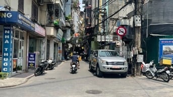 Bán nhà Hồ Văn Chương, vài bước ra phố, dt 36m2, 4t, mt 4m, đẹp ở ngay