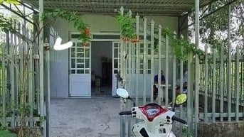 Bán nhà nát tại đsố 93,tân phú trung dt 90m2 giá 895 triệu,sổ riêng 