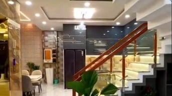 Nhà có thang máy. Đường D2, Bình Thạnh giá TL 4ty880 với 138,5m2