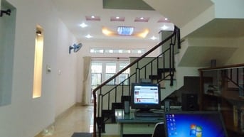 Lộ chính + hẻm > 12m, xe 50 chỗ vào được thoải mái