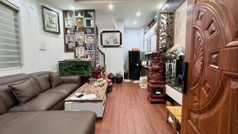 Ngã Tư Sở Nhà Đẹp  31m/ 5 tầng Ô TÔ Đỗ Cửa chỉ 7.4 tỷ