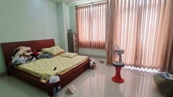 Bán nhà hẻm 8m gần Nguyễn Trãi, Quận 1, 80m2, ngang 5m, 5 tầng BTCT, c
