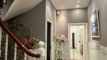 Mặt tiền Hàm Nghi - cho thuê nhà nguyên căn.