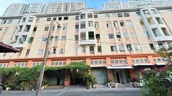 CC 52 P5 Q8 ,  1PN 49m2 , sd thang máy, shr ngay TTHC Q8, hỗ trợ NH
