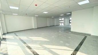 Ngộp bank 25 tỷ, MT ngay Kỳ Đồng Quận 3, DT:5x22m, KC:4T TM HĐT 100tr