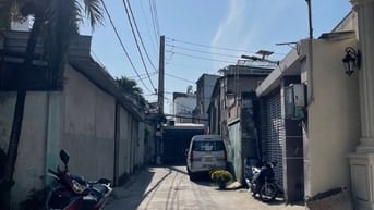 🏠Ngay Metro, Q.12, 3 tầng, 72m2, Hẻm xe tải, Tặng Full Nội Thất