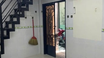 Cho thuê nhà 419/6 Hoàng Sa, P. VTS, Q3. DT: 4m x 5m, trệt, gác suốt