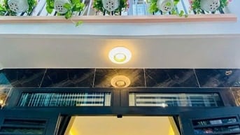 Anh Sáu vỡ nợ cần bán gấp nhà Đoàn Nguyễn Tuấn trả nợ, SHR 