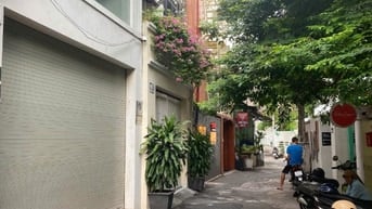 Cho thuê nhà Quận 3 - HH1/2. - hẻm xe hơi Trần Quốc Thảo.