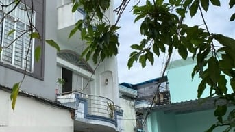 Chỉ 4.9 tỷ có ngay nhà đúc 3 tấm HXH đường An Dương Vương