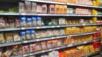 Cần tuyển 9 nhân viên nam,nữ làm việc tại cửa hàng 