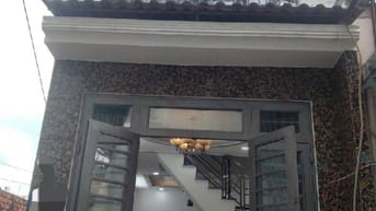 Nhà-2tầng đẹp hẻm thông vô ở liền đầy đủ nội thất phù hợp gia đình 