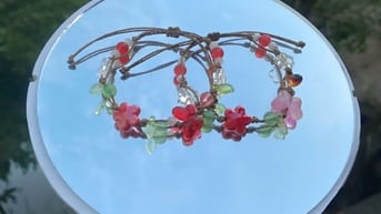 Tặng vòng tay handmade – Trao gửi yêu thương bằng món quà thủ công