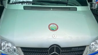 Mercedes Benz 2008 Hạ Tải Còn 3 ghế - Lalamove