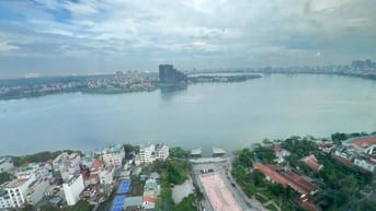 Penthouse đẹp mặt Hồ Tây, ngắm pháo hoa đẹp nhất Hà Nội. 236m2
