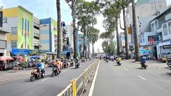 Bán gấp nhà mặt tiền Nguyễn Tri Phương, Q10, DT: 7x16m, giá siêu hời