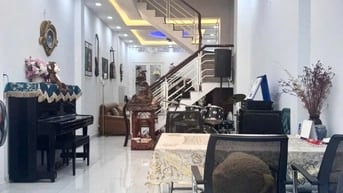 Mặt Tiền Kinh Doanh Ngay Nguyễn Sơn, Tân Phú, 76M2, 4 Tầng,Chỉ 11.x Tỷ