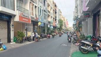 Gấp GIẢM 4 TỶ- MẶT TIÊN KHU PHAN XÍCH LONG- 50m2- 5 TẦNG- 18,x TỶ TL