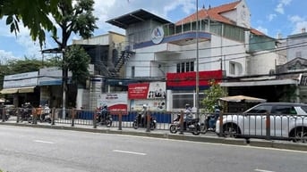 Cho thuê nhà Mặt Tiền Quang Trung P8,Gò Vấp + Diện tích:16mx 40m(2Lầu)