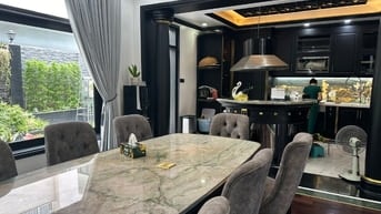 270 tỷ Villas Vinhomes Tân Cảng 300m2 cần bán