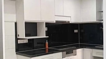 Cho thuê MT 107 Lê Đình Thám. 4.5x17m nhà 1 trệt 2 lầu st. 
