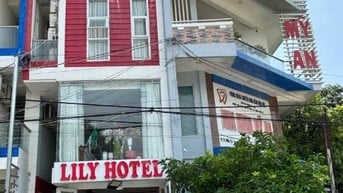 Chính Chủ Cần Bán Khách Sạn Cam Ranh – Mặt Tiền Đẹp, Giá Cực Tốt!
