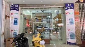 Cho thuê cửa hàng phố Hàng Vải, 55m2+ xép 15m2, MT 5M, mới sửa đẹp 