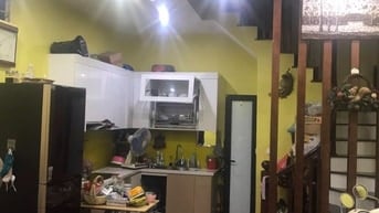 Mặt ngõ kinh doanh, lô góc Kim Mã DT40m2 xây 5T MT4.8m giá 10.5 tỷ