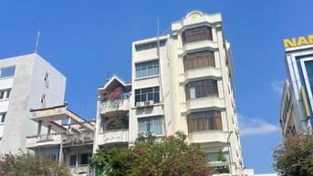 Bán nhà đường số 11 P4Q4,dt:4x10m,giá:10.3tỷ(3lầu)