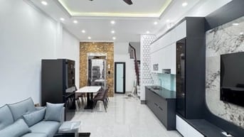 ĐÀM QUANG TRUNG 6 TẦNG THANG MÁY - NHÀ ĐẸP.FULL NT - SAU 1 NHÀ RA PHỐ 
