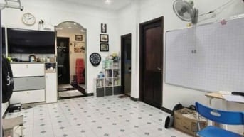 Chung cư CMT8, P15, Quận 10: 50m2, 1p ngủ, ban công, 7tr/th