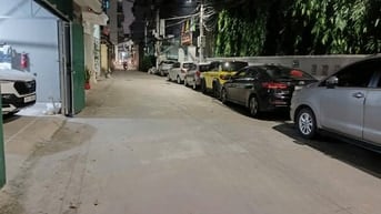Bán gấp nhà lô góc đẹp đường Ngọc Thụy, phường Bồ Đề, Long Biên, gara 