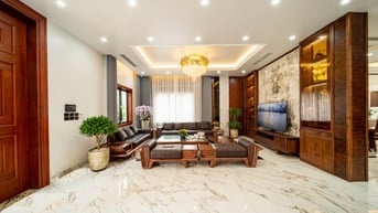 Bán gấp Mặt phố Ngũ Xã giá 42 tỷ, 65mx7 tầng,View hồ. KD đắc địa