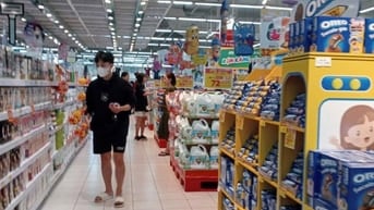 CẦN TUYỂN NHÂN VIÊN LÀM TẠI CỬA HÀNG 