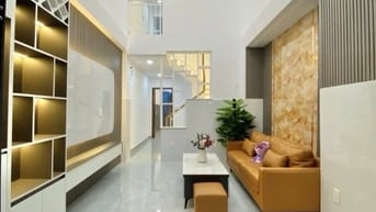 Nhà Mới 3 Lầu Sân Thượng – Sổ Riêng – Đường Ô Tô – Gần Quận 7 – Giá Dư