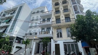 CHDV thu nhập 180 triệu/thg MT đường 79 dt:6x21m trệt 5 lầu sau NTTHAP