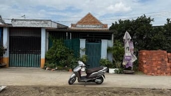 nhà hẻm bê tông 5m  rừng dầu xã mỹ hạnh bắc đức hòa long an giá 1,75 ỷ