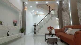 BÁN NHÀ KDC SÀI GÒN MỚI – HẺM Ô TÔ – 3 TẦNG – GIÁ CHỈ 5 TỶ 250 